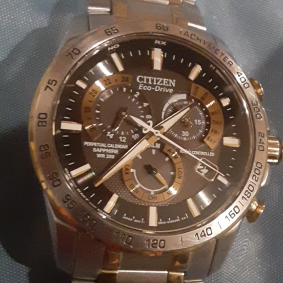 Used watch - Picture 2 of 2